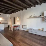 Casa Chiara بيت للعطل *